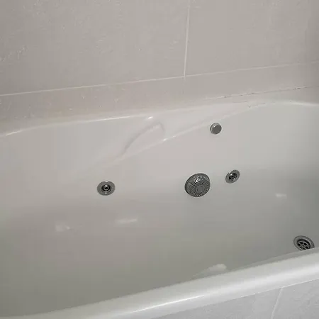 Piso Moderno Con Garaje En El Centro De Apartmán