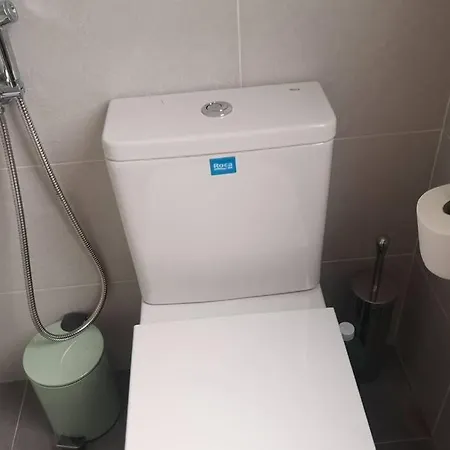 Piso Moderno Con Garaje En El Centro De