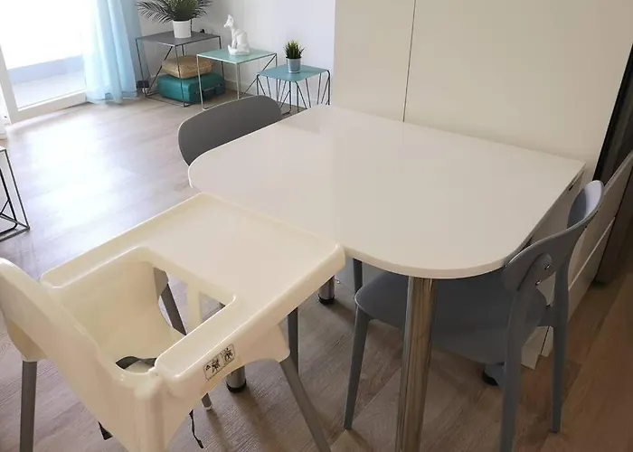 Piso Moderno Con Garaje En El Centro De