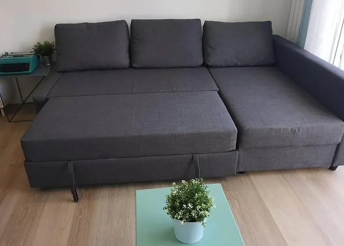 Piso Moderno Con Garaje En El Centro De *