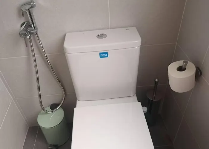 Piso Moderno Con Garaje En El Centro De