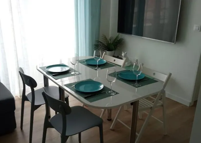 Piso Moderno Con Garaje En El Centro De * Vigo